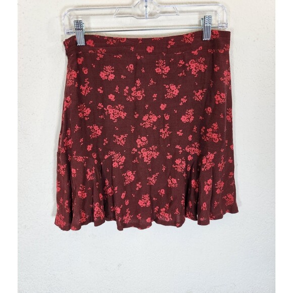Free People Skirt Size 4 Maroon Floral Ruffle Hem Mini Drop Waist Boho Rayon - Picture 2 of 10